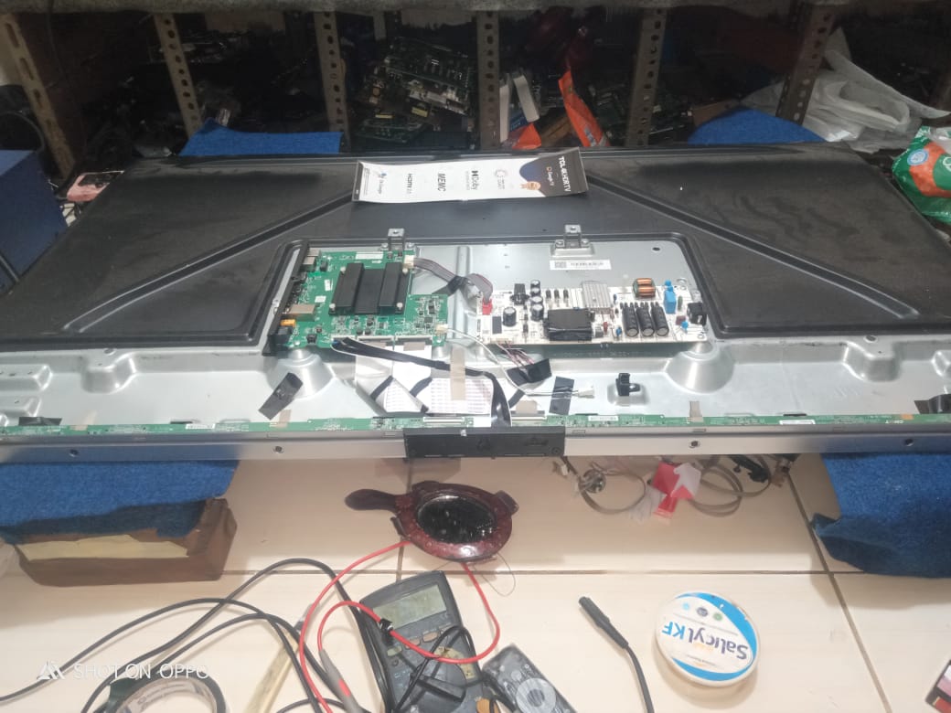 Proses perbaikan software LED TV TCL